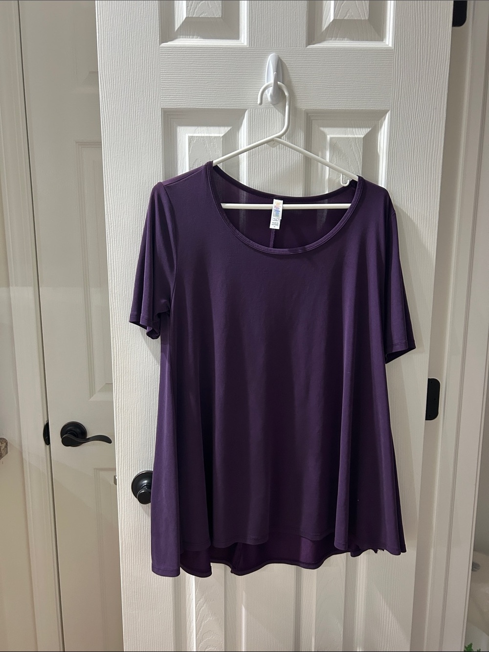 LuLaRoe women’s shirt size medium